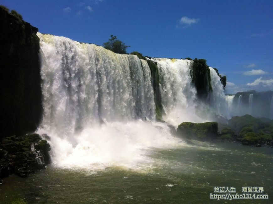 伊瓜蘇瀑布介紹 交通 門票 旅遊❤️你見過這樣“”驚人“”的瀑布嗎?世界新七大自然奇景 ! - 第10張圖 世界新七大自然奇景 伊瓜蘇大瀑布
