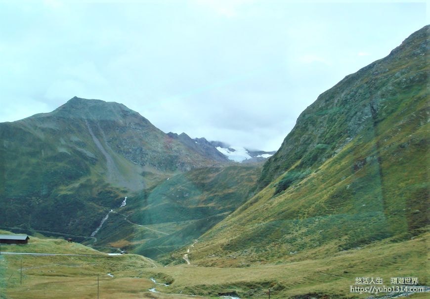 【瑞士冰河列車旅遊】❤️瑞士策馬特zermatt到聖莫里茲住宿 世界最美國家旅行(下)!! - 第26張圖