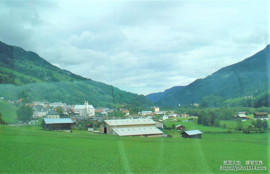 【瑞士冰河列車旅遊】❤️瑞士策馬特zermatt到聖莫里茲住宿 世界最美國家旅行(下)!! - 第31張圖