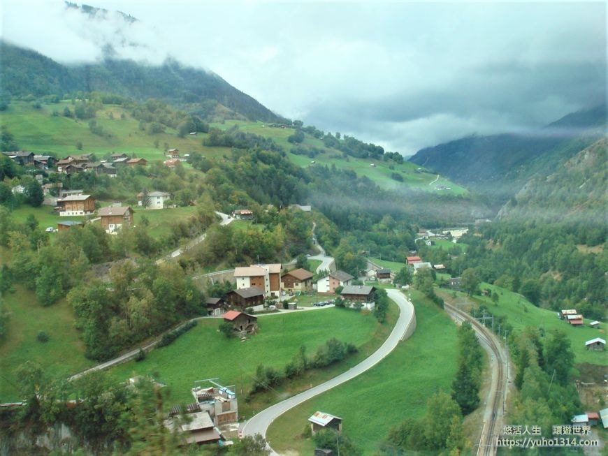 【瑞士冰河列車旅遊】❤️瑞士策馬特zermatt到聖莫里茲住宿 世界最美國家旅行(下)!! - 第20張圖