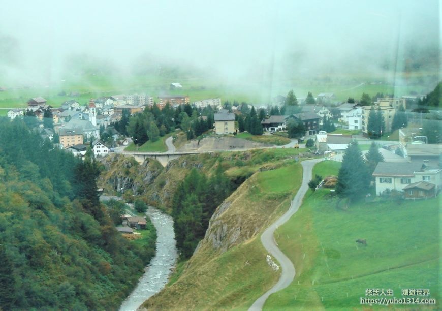 【瑞士冰河列車旅遊】❤️瑞士策馬特zermatt到聖莫里茲住宿 世界最美國家旅行(下)!! - 第24張圖