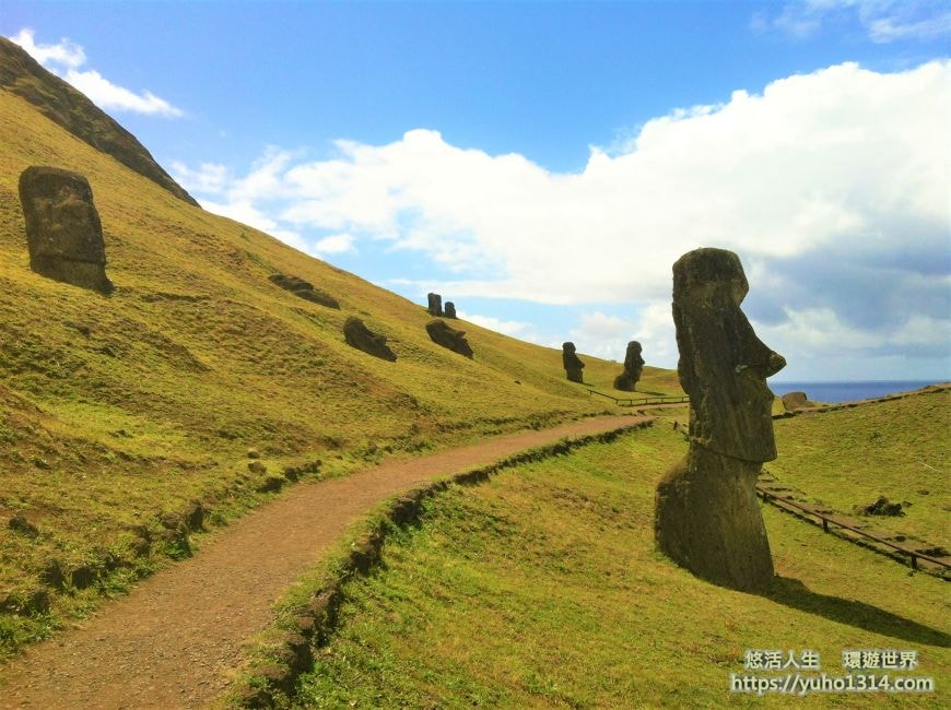 智利復活節島 復活島石像外竟還有【其他奇景】與享用2次”免費”大餐! - 第16張圖 復活節島石像 復活節島摩艾石像