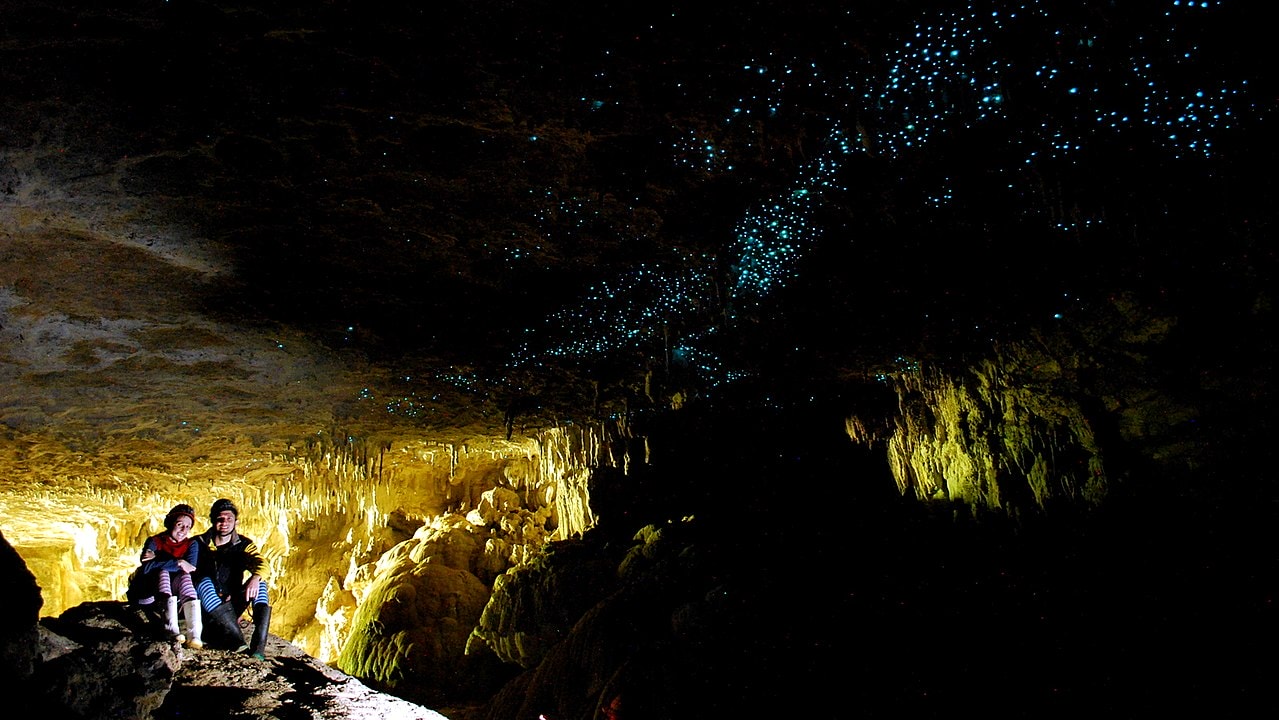 世界奇特地球美景4.懷托摩螢火蟲洞，紐西蘭（Waitomo Cave，New Zealand