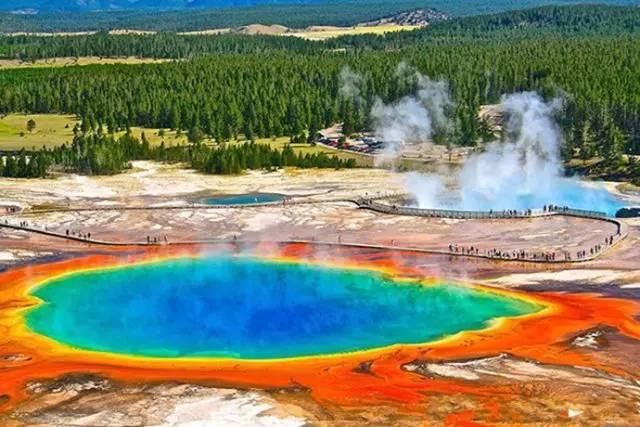世界奇特地球美景7.大稜鏡溫泉，美國The Grand Prismatic Spring，America