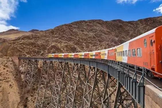 火車旅行推薦❤️10條【世界最美火車旅遊路線】你搭過幾條?!(二) - 第15張圖