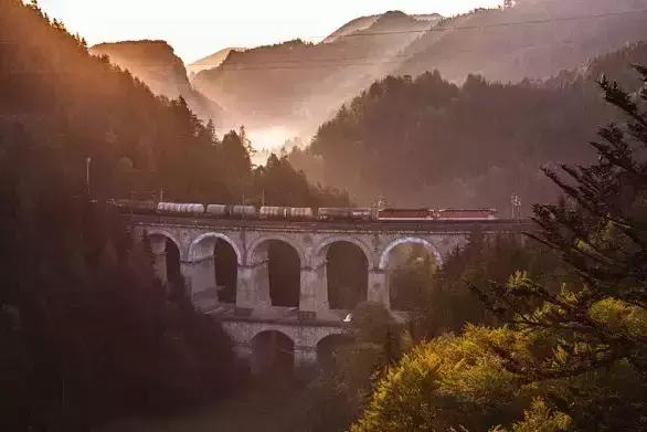 火車旅遊推薦❤️10條【世界最美火車旅行路線】你搭過幾條?!(一) - 第30張圖