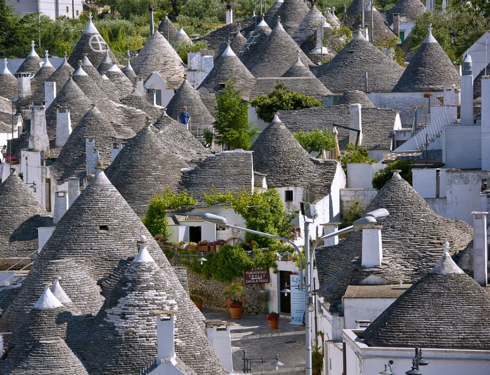 特色小鎮9.千頂房子都戴斗笠的小鎮  阿爾貝羅貝洛Alberobello