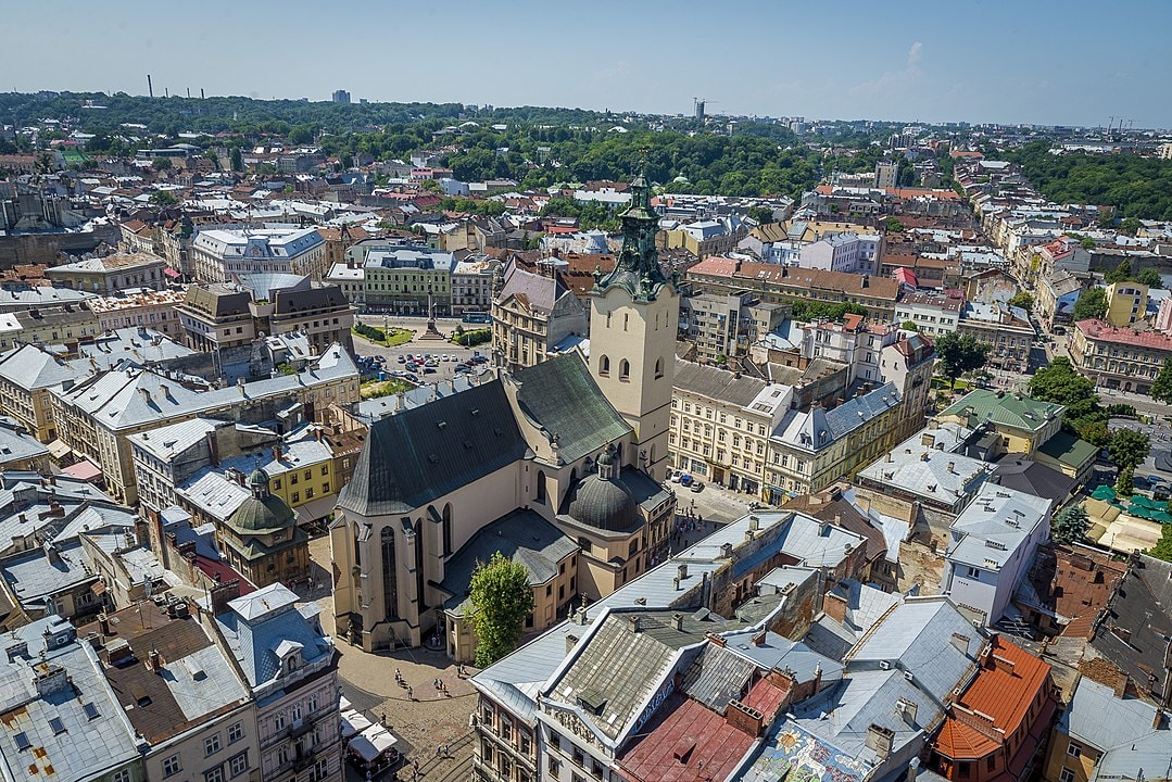 【烏克蘭景點】Ukraine烏克蘭旅遊觀光景點 5處令人驚豔的奇特與美麗景點! - 第15張圖 烏克蘭景點四、利維夫 (Львів)