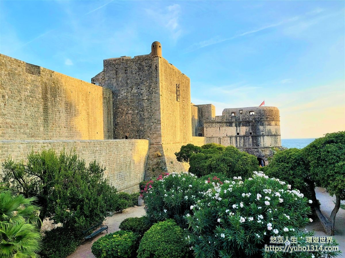 克羅埃西亞杜布羅夫尼克dubrovnik┃5個優美迷人自由行旅遊景點《冰與火之歌:權力遊戲》影迷不能錯過 - 第4張圖 杜布羅夫尼克古城城牆
