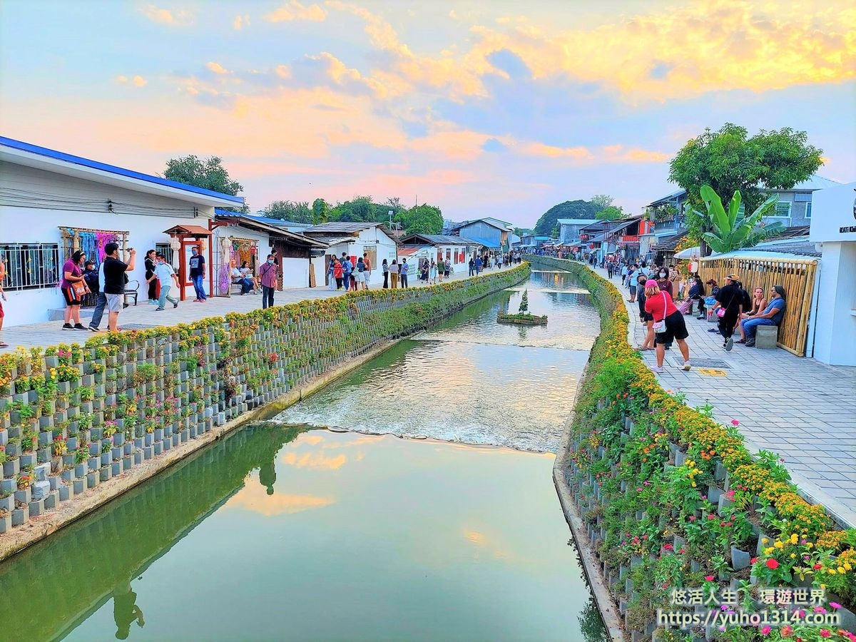 【清邁夜市推薦2025】❤️清邁景點推薦 清邁版”小樽運河” 湄卡運河夜市(清邁平日夜市) - 第6張圖