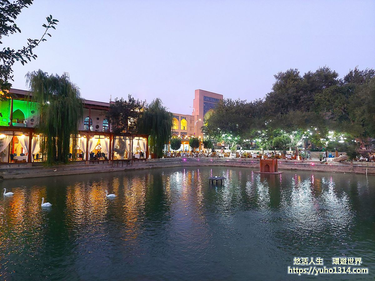 【2026布哈拉自由行】走進烏茲別克天方夜譚古城!布哈拉景點/住宿推薦/夜鋪火車交通攻略 - 第21張圖 布哈拉夜景拍攝機位與建議