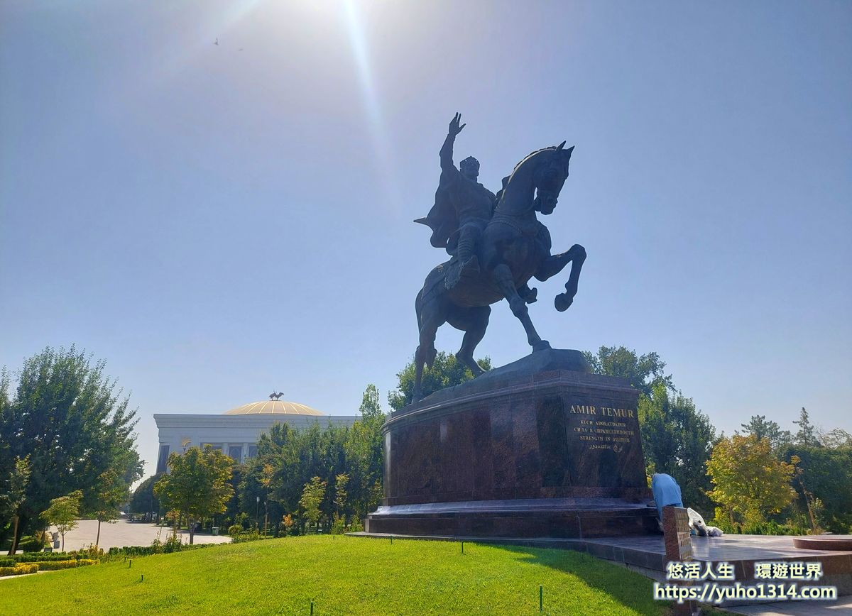 塔什干必去景點Amir-Temur-Square-帖木兒廣場