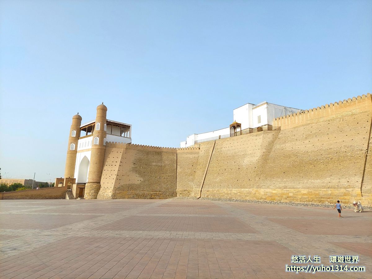 【2026布哈拉自由行】走進烏茲別克天方夜譚古城!布哈拉景點/住宿推薦/夜鋪火車交通攻略 - 第15張圖 布哈拉必去景點布哈拉堡Ark-of-Bukhara